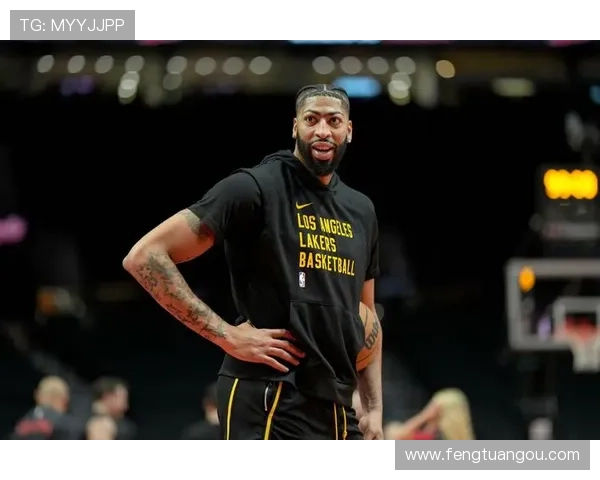 湖人对决开拓者十一月四日常规赛焦点大战震撼上演全场沸腾时刻盛况 湖人对决开拓者十一月四日常规赛焦点大战震撼上演全场沸腾时刻盛况